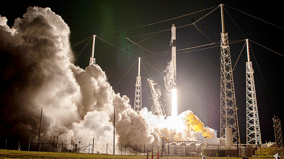 Start der cargo re-supply mission Space X CRS-20 von Cape Canaveral, USA, am 6. März 2020. Diese Rakete brachte ein Experiment der Uni Zürich, zusammen mit Airbus ins All. Mit dem Experiment testet man erstmalig die Produktion von menschlichem Gewebe im Weltall. 