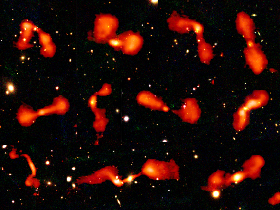Bildmontage von Radiogalaxien mit geringer Leistung aus der HETDEX-Region der LoTSS-Durchmusterung vor einem optischen Hintergrund